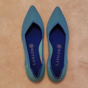 EUC pointed toe Rothy's